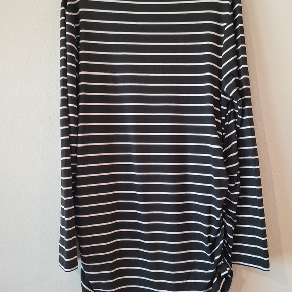 NWT Time and Tru maternity top - Picture 14 of 14